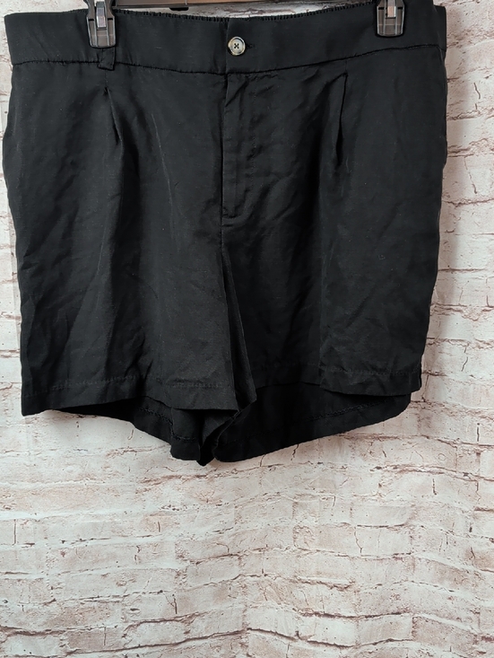 torrid Pants - torrid Black Shorts Size 20 Like New